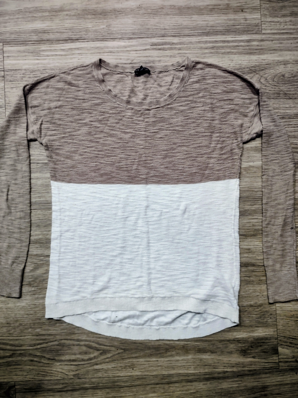 Express Two-Tone Scoop Neck Long Sleeve Top - Beige & White